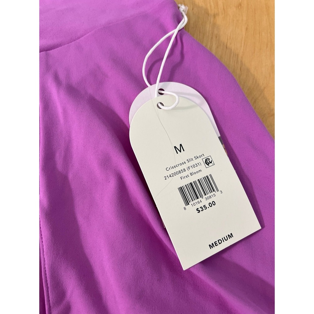 Blogilates Crisscross Slit Skort Size M -NWT - Picture 5 of 7